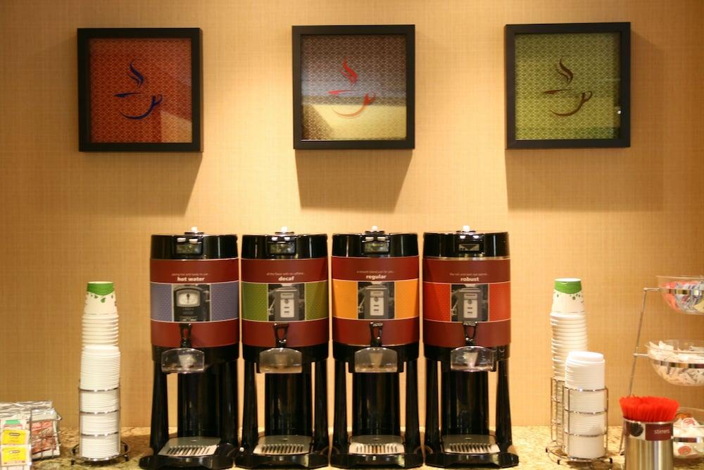 Hampton Inn Altoona Ngoại thất bức ảnh