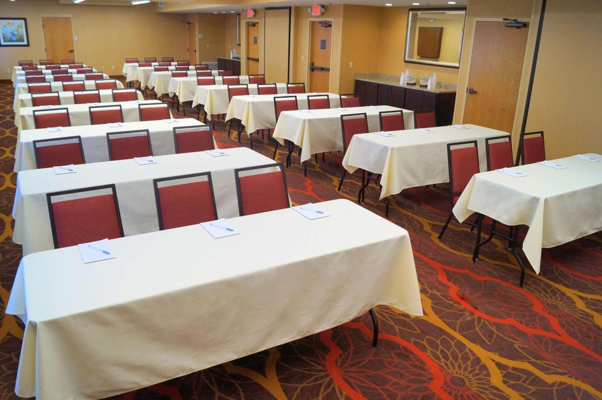 Hampton Inn Altoona Ngoại thất bức ảnh