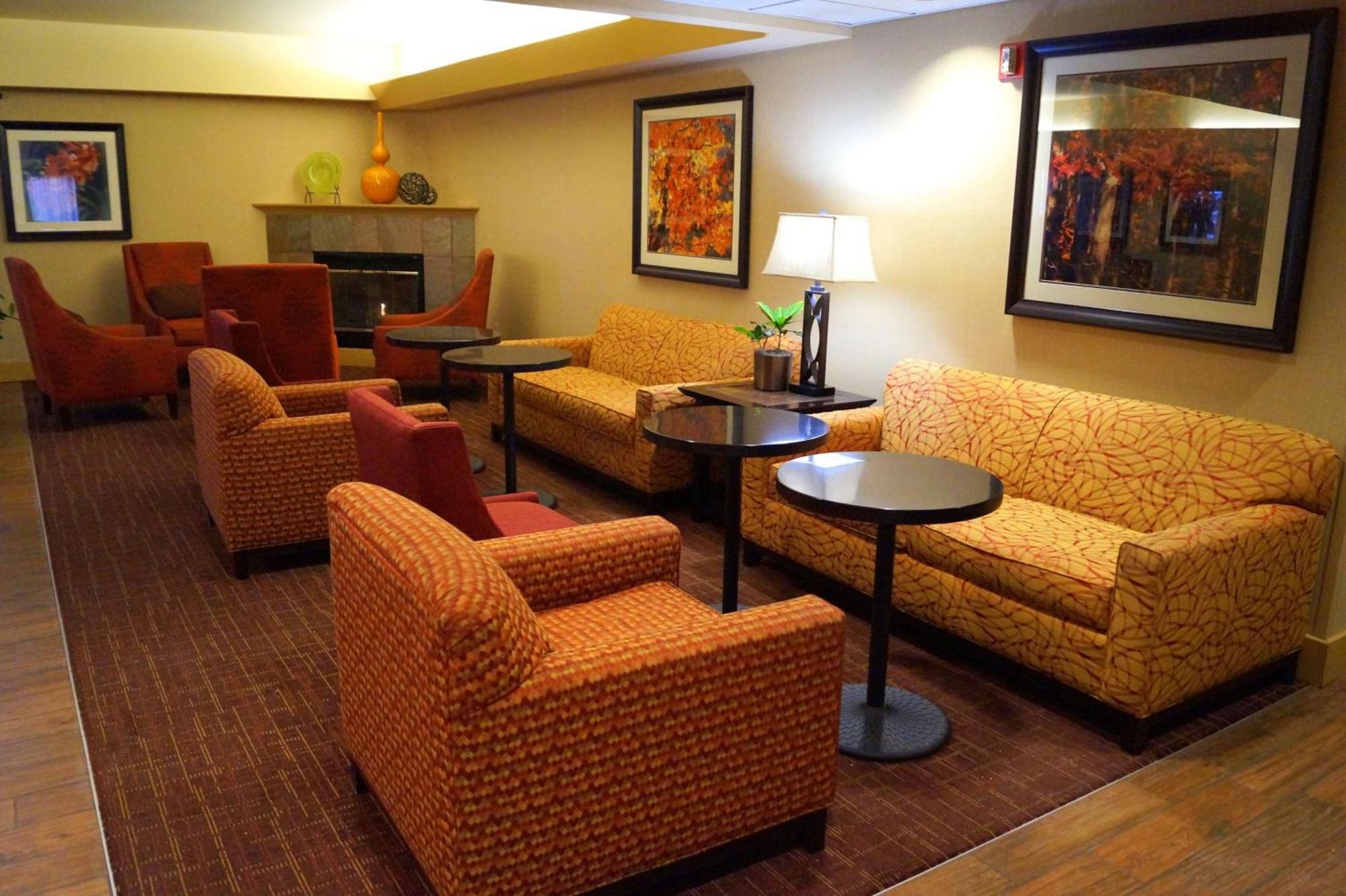 Hampton Inn Altoona Ngoại thất bức ảnh